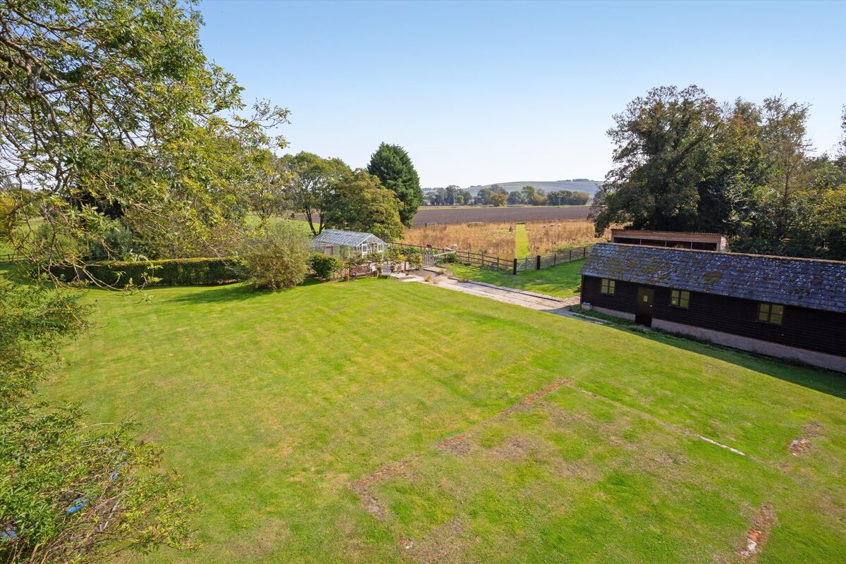 house for sale in Southcott, Pewsey, Wiltshire, SN9 HNQ012019114