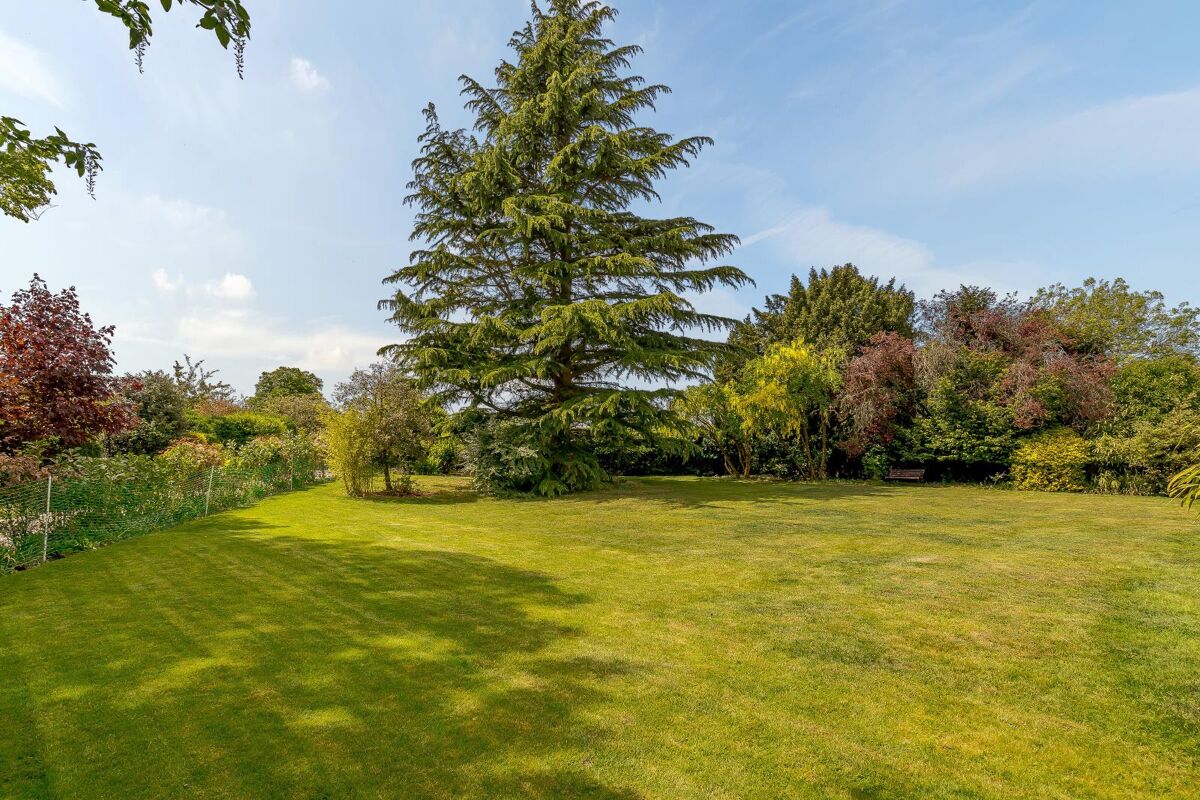 house for sale in Greenham, Newbury, Berkshire, RG19 HNQ012023673