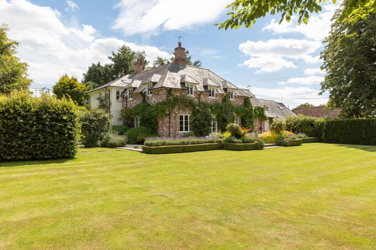 house for sale in Milton Lilbourne, Pewsey, Wiltshire, SN9