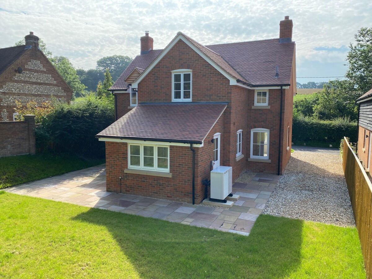 house for sale in Lower Chute, Andover, Wiltshire, SP11 HNQ012070209