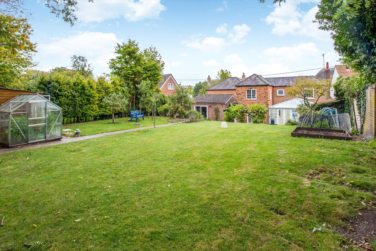 house for sale in Jarvis Street, Upavon, Pewsey, Wiltshire, SN9 HNQ012078997 Knight Frank house for sale in Jarvis Street, Upavon, Pewsey, Wiltshire, SN9 HNQ012078997 Knight Frank