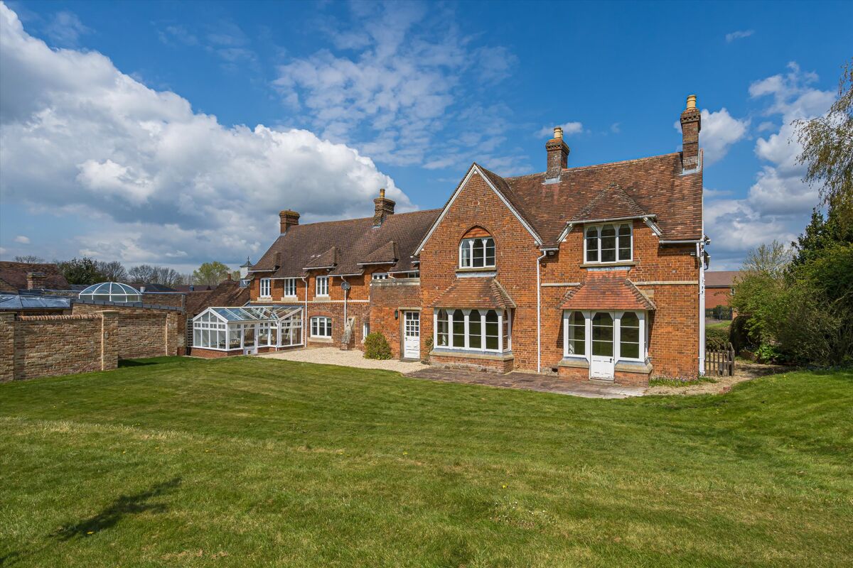 house for sale in Wantage, Oxfordshire, OX12 HNQ012079593 Knight Frank