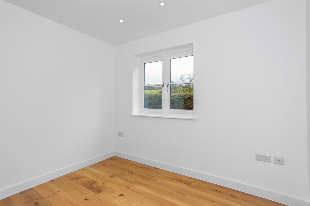 house for sale in Lower Chute, Andover, Wiltshire, SP11 HNQ012092073