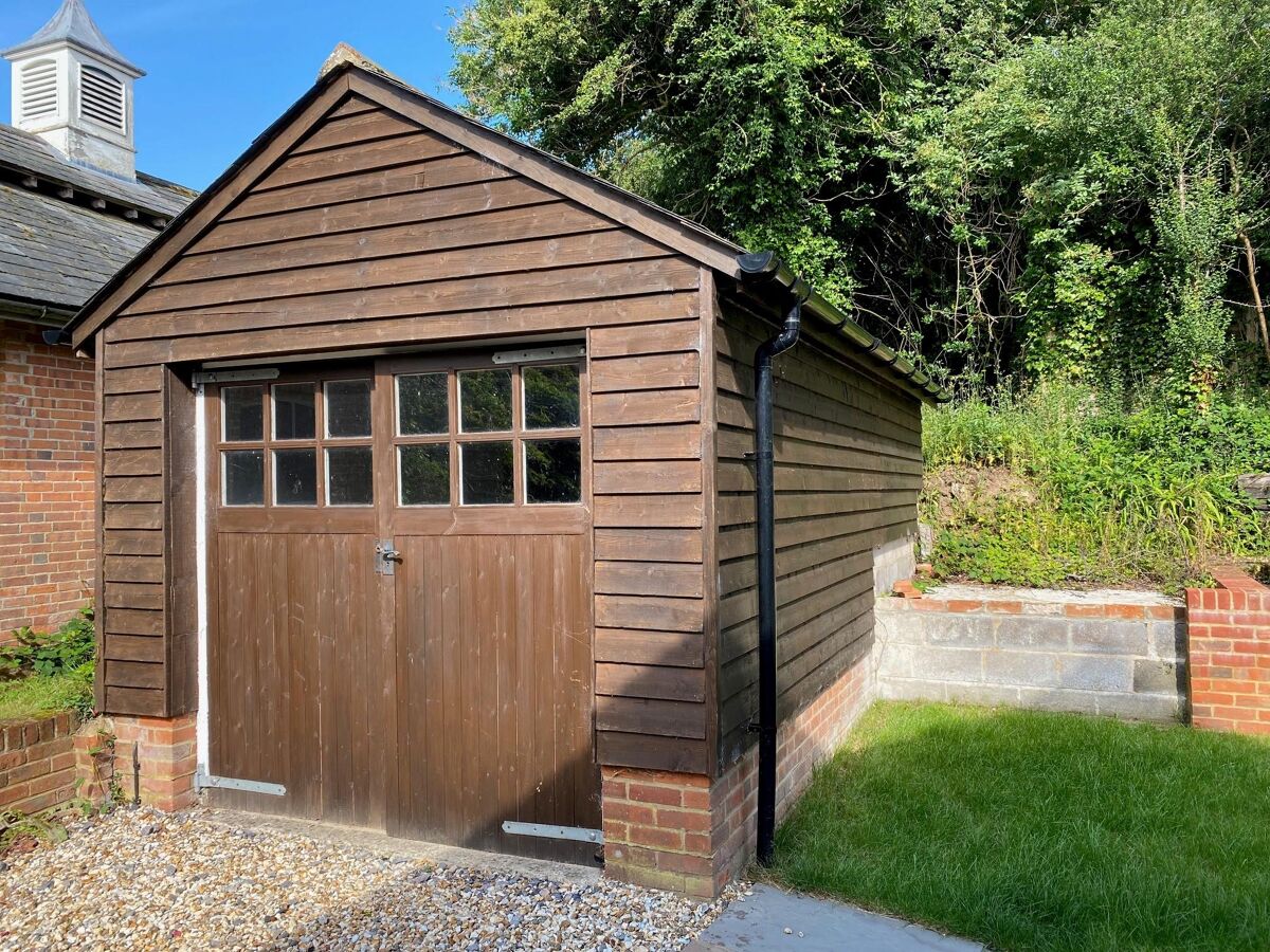 house for sale in Lower Chute, Andover, Wiltshire, SP11 HNQ012092073