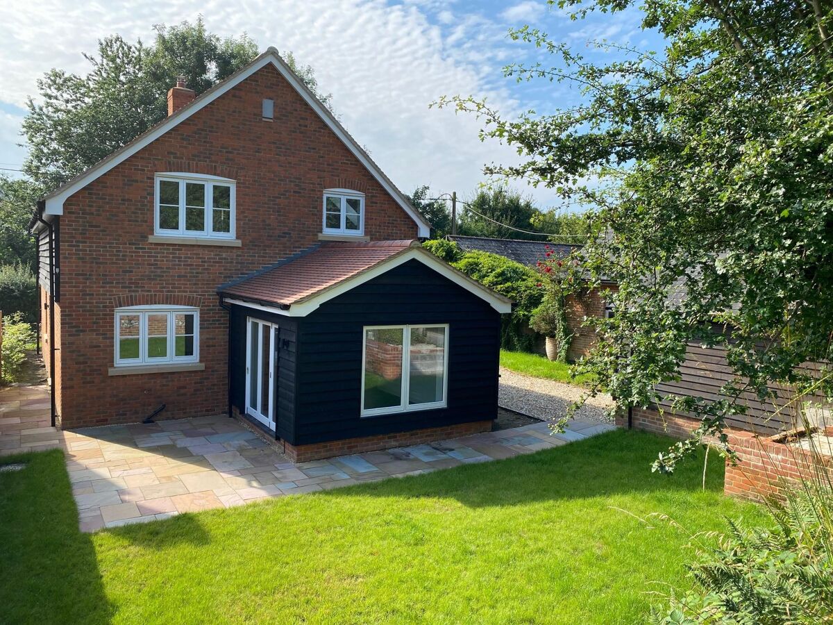 house for sale in Lower Chute, Andover, Wiltshire, SP11 HNQ012092073