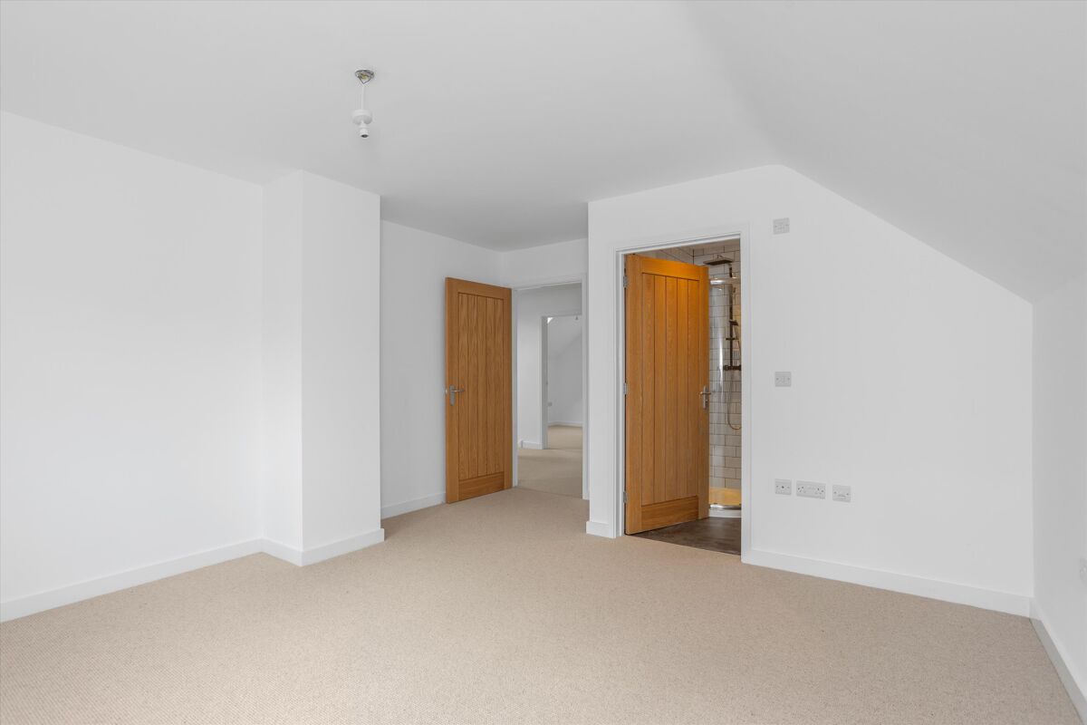 house for sale in Lower Chute, Andover, Wiltshire, SP11 HNQ012092073