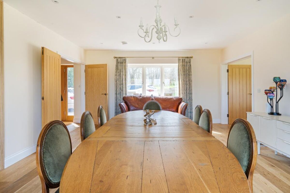 house for sale in The Ridge, Cold Ash, Thatcham, Berkshire, RG18