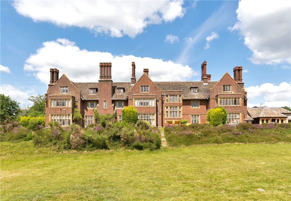 house for sale in Forest Grange Manor, Forest Grange, Horsham, West