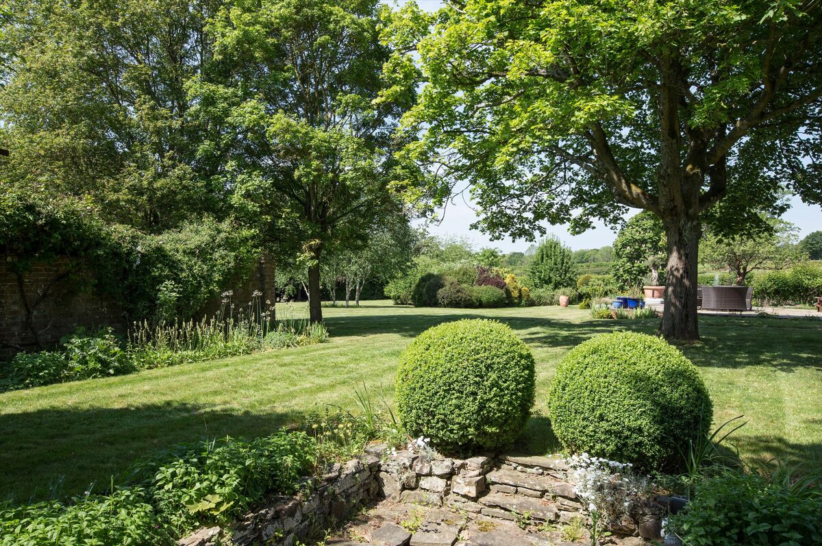 house for sale in Tismans Common, Rudgwick, Horsham, West Sussex, RH12