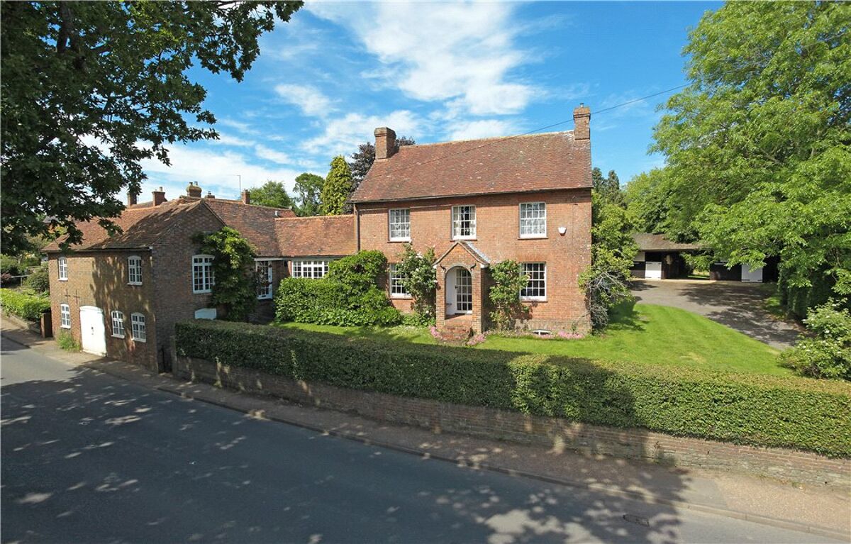 house for sale in High Street, Loxwood, Billingshurst, West Sussex