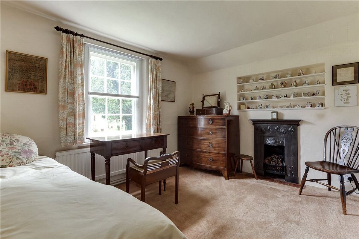 house for sale in Churchyard Cottages, Clapgate Lane, Slinfold, Horsham