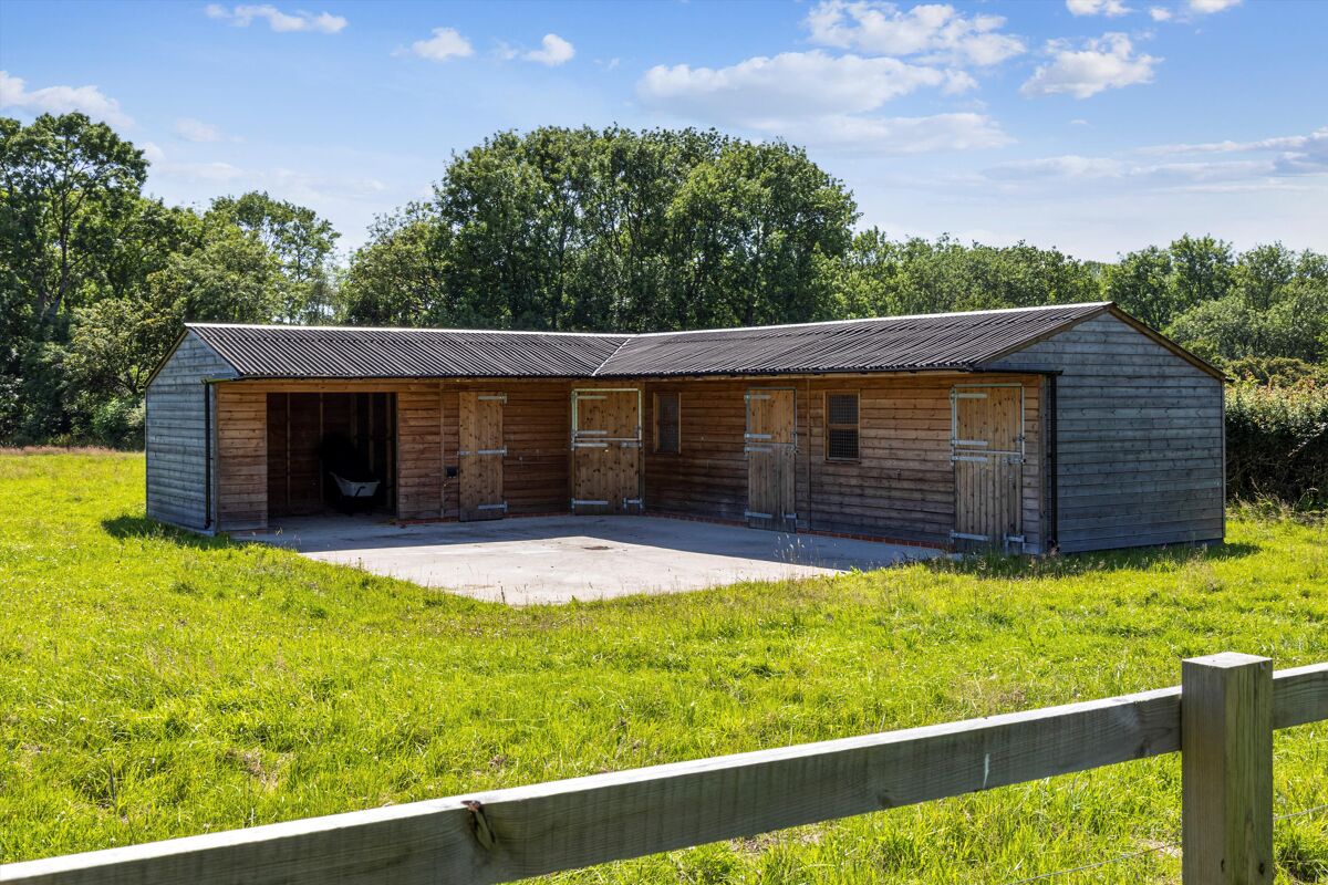 house for sale in Sedgwick Lane, Horsham, West Sussex, RH13 HOR160126