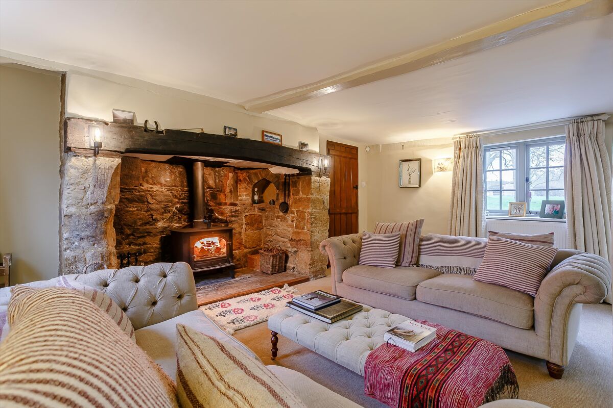 house for sale in Sedgwick Lane, Horsham, West Sussex, RH13 HOR160126