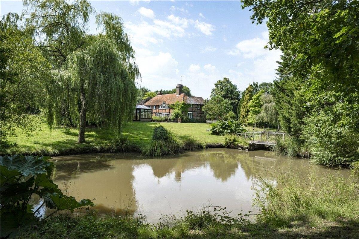 house for sale in Stall House Lane, North Heath, Pulborough, West Sussex, RH20 HOR180258