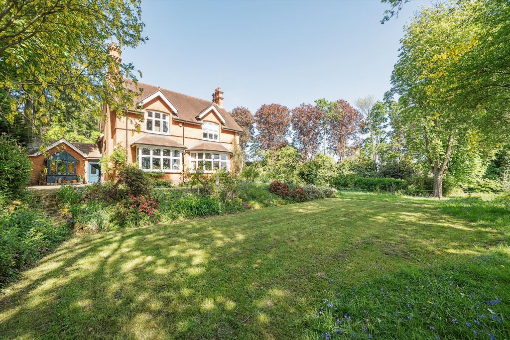 Image of Reading Road, Shiplake, Henley-on-Thames, Oxfordshire, RG9.