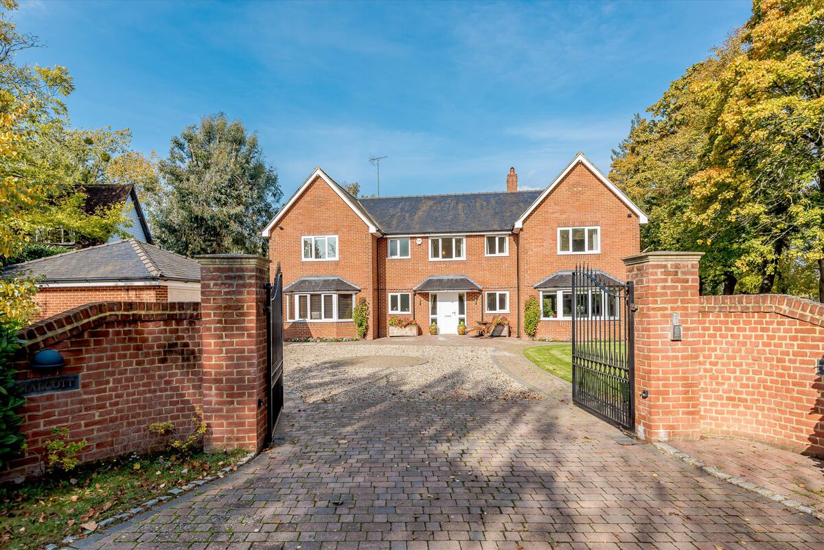 house for sale in New Road, Shiplake, HenleyonThames, Oxfordshire