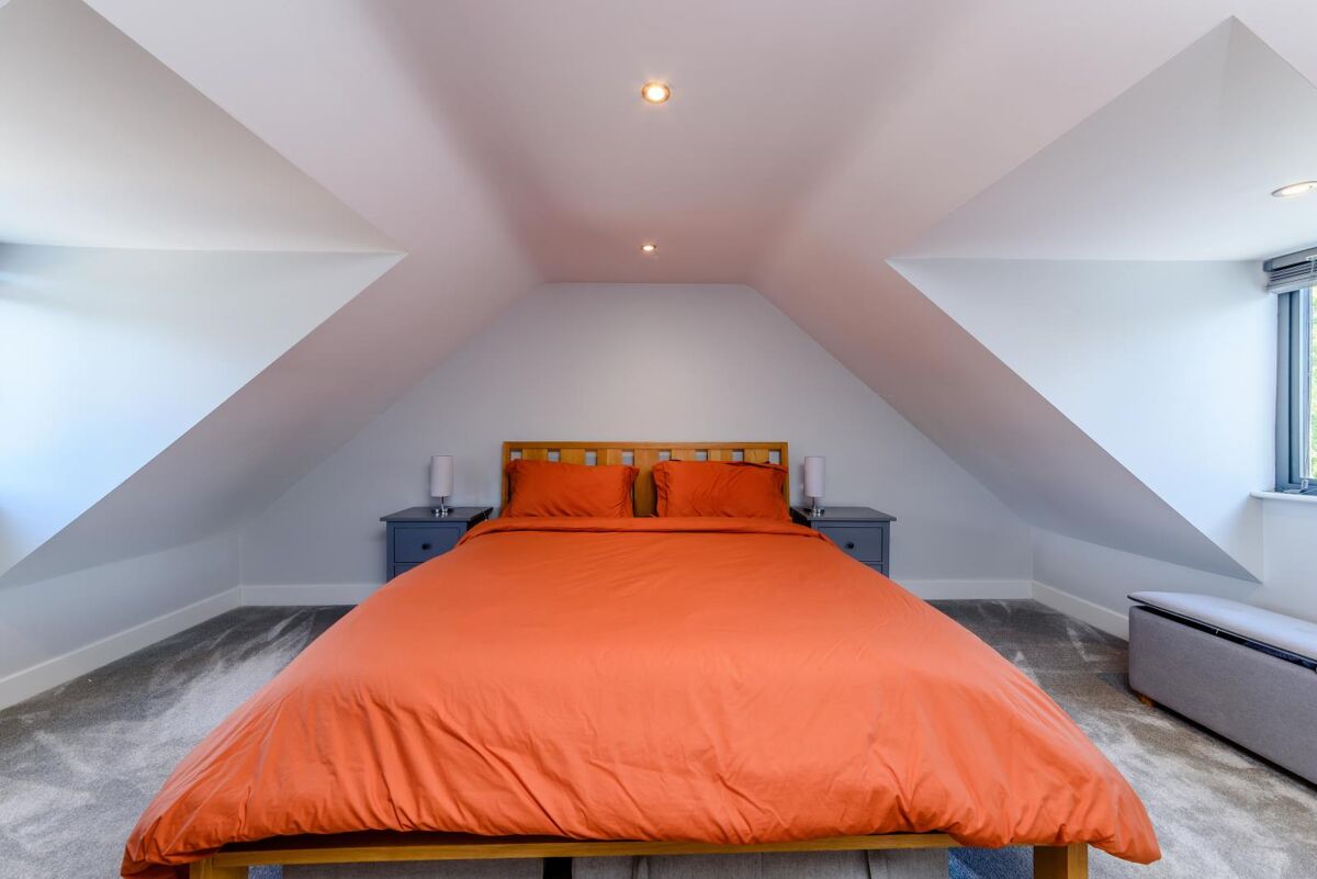 house for sale in Bridle Path, Woodcote, Reading, RG8 HOT012049251