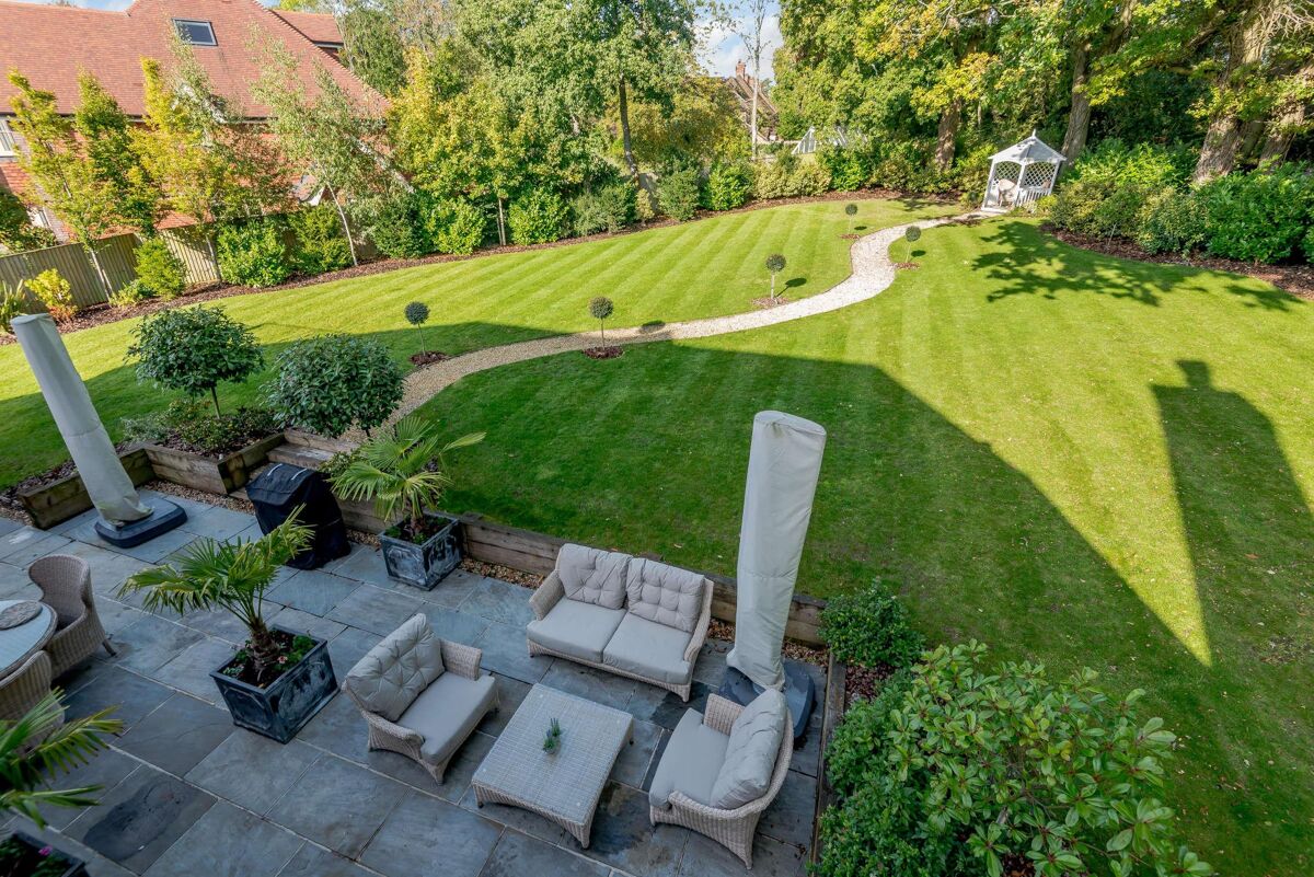 house for sale in Hamilton Place, Checkendon, Henley on Thames