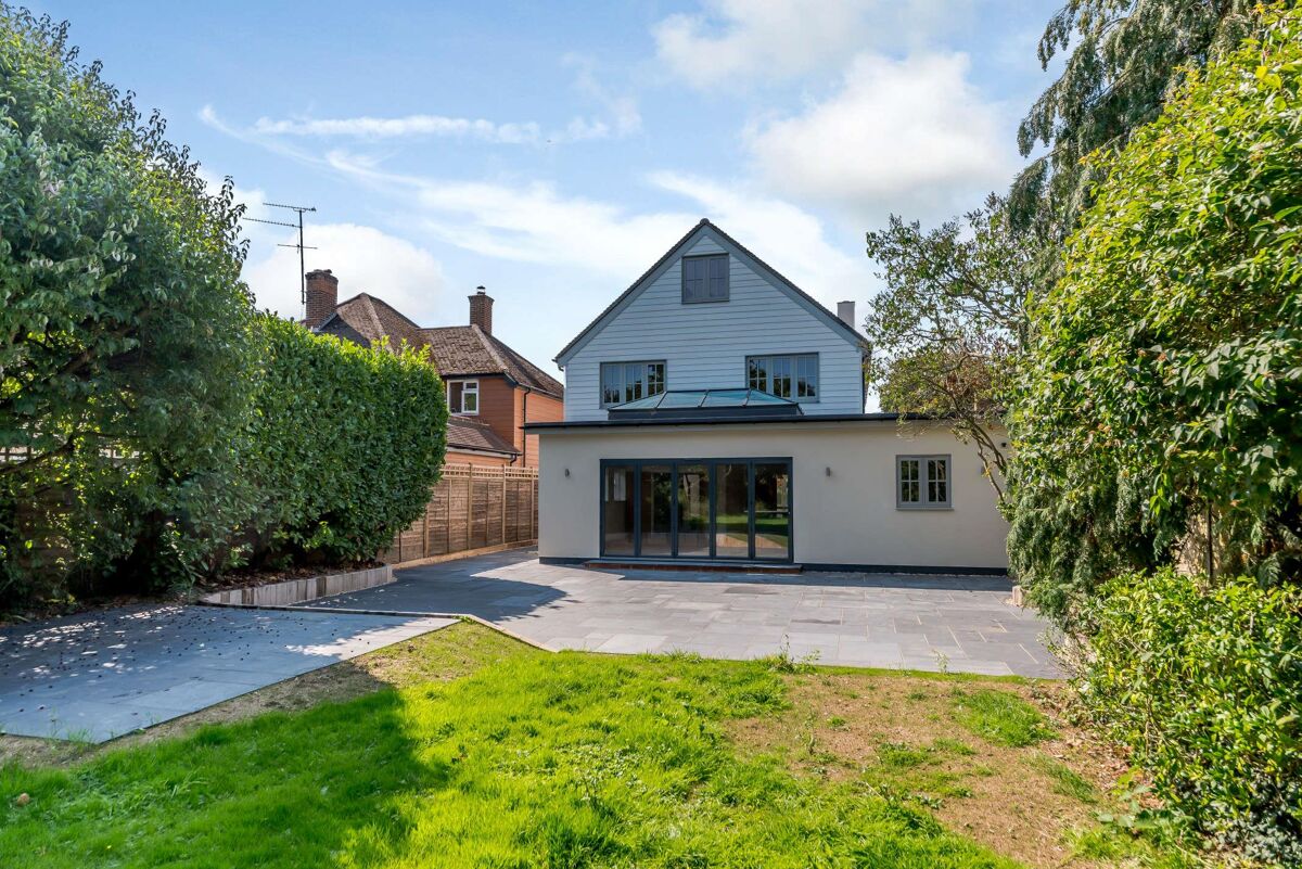 house for sale in Chalkhouse Green Road, Kidmore End, Reading