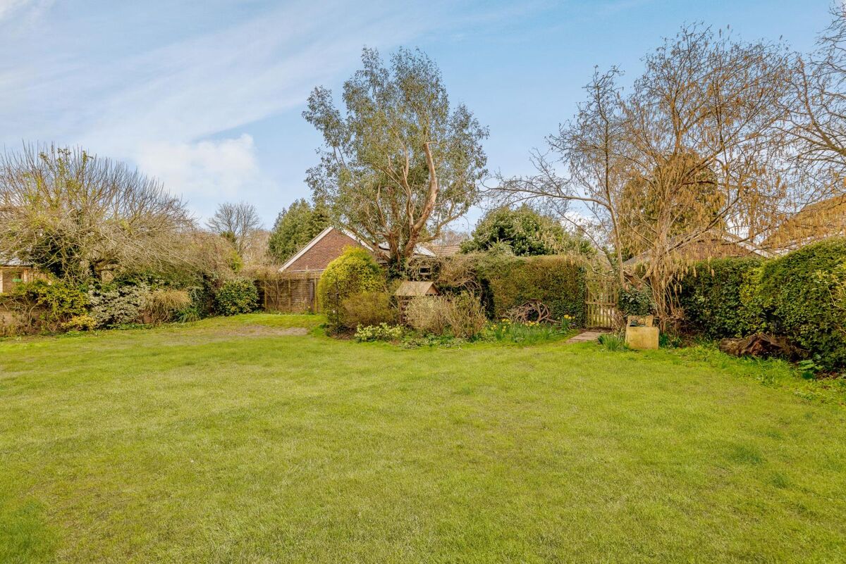 House for sale in Mill Road, Shiplake, HenleyonThames, Oxfordshire