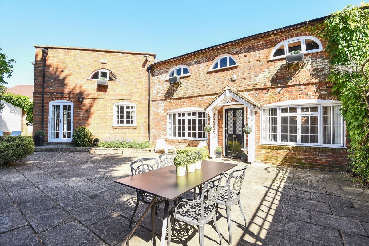 house for sale in High Street, Twyford, Reading, Berkshire, RG10