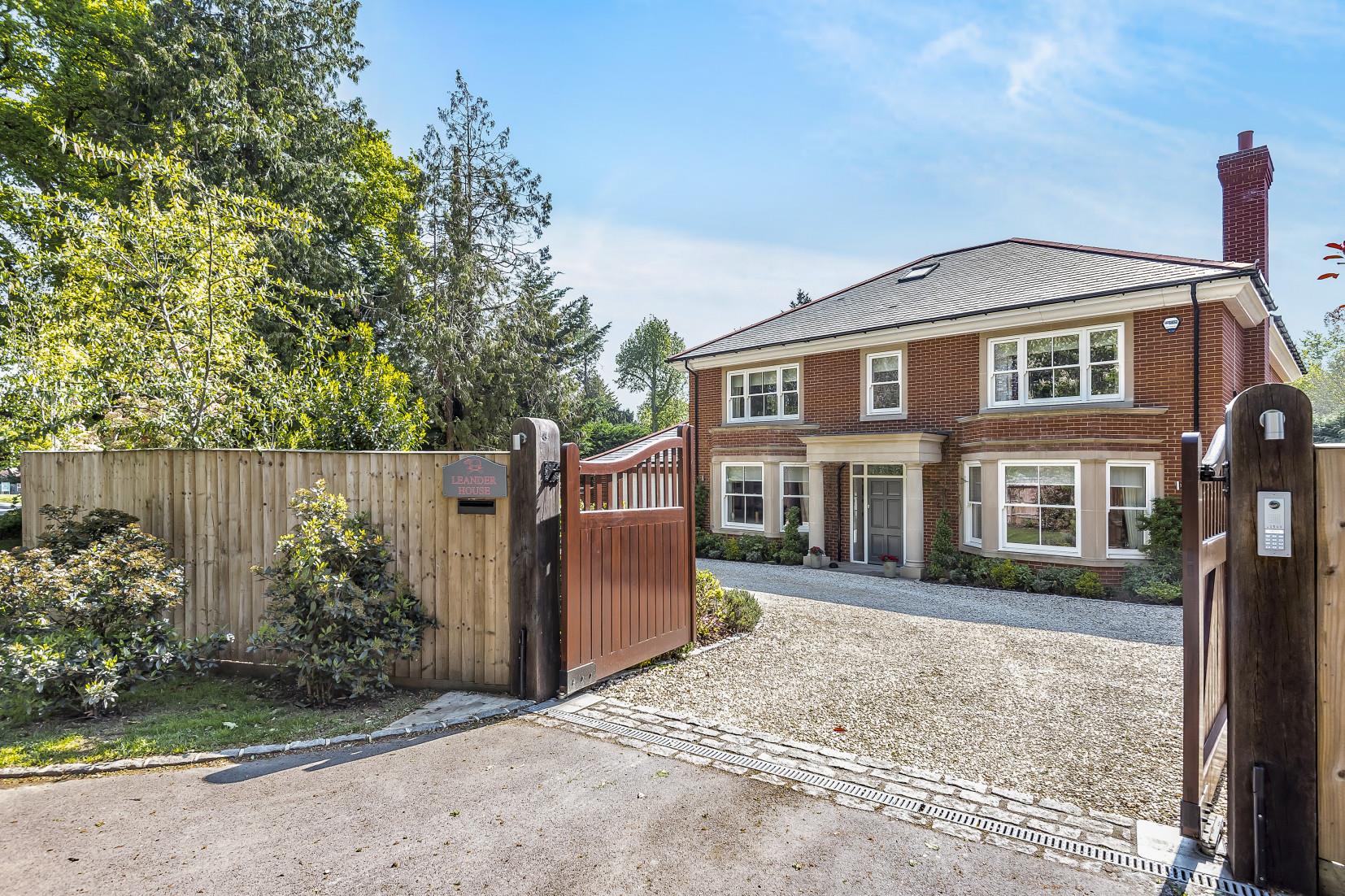 Estate Agents in HenleyonThames Knight Frank (UK)