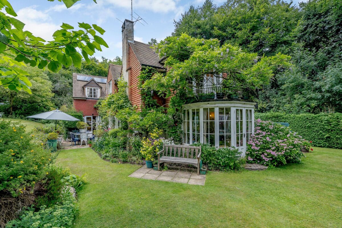 house for sale in Newnham Hill, HenleyonThames, Oxfordshire, RG9