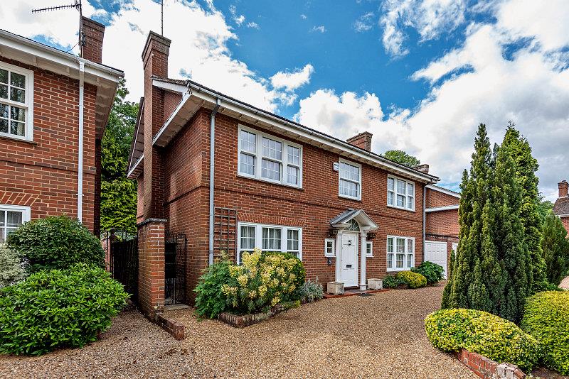 Estate Agents in HenleyonThames Knight Frank (UK)