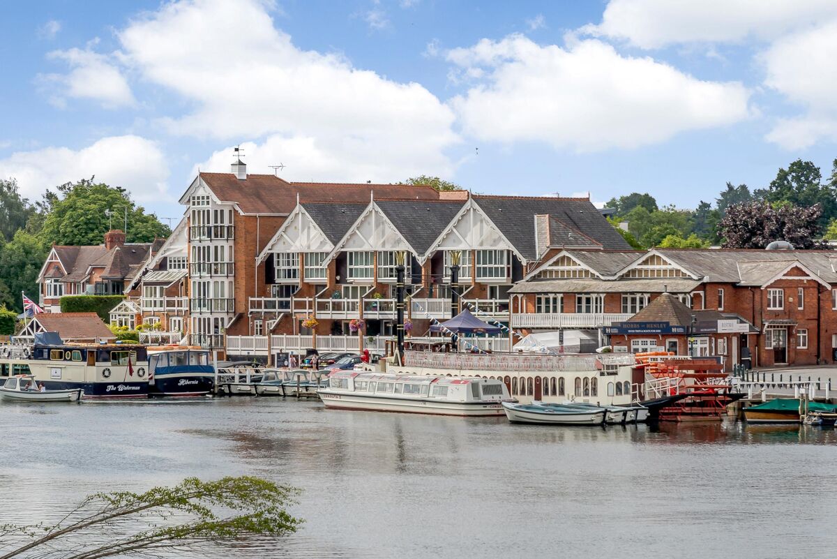 house for sale in Boathouse Reach, HenleyonThames, Oxfordshire, RG9