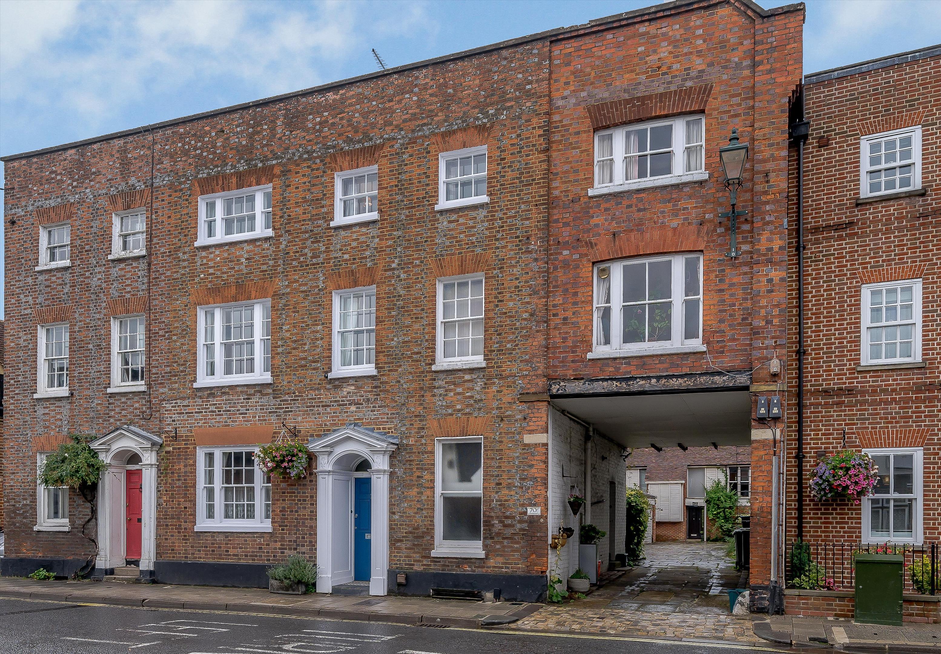 Estate Agents in HenleyonThames Knight Frank (UK)