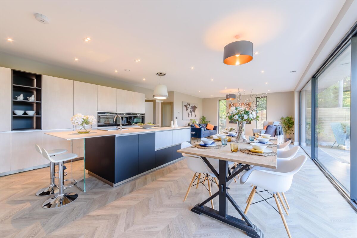 house for sale in Russells Water, HenleyonThames, RG9 HOT012098634 Knight Frank