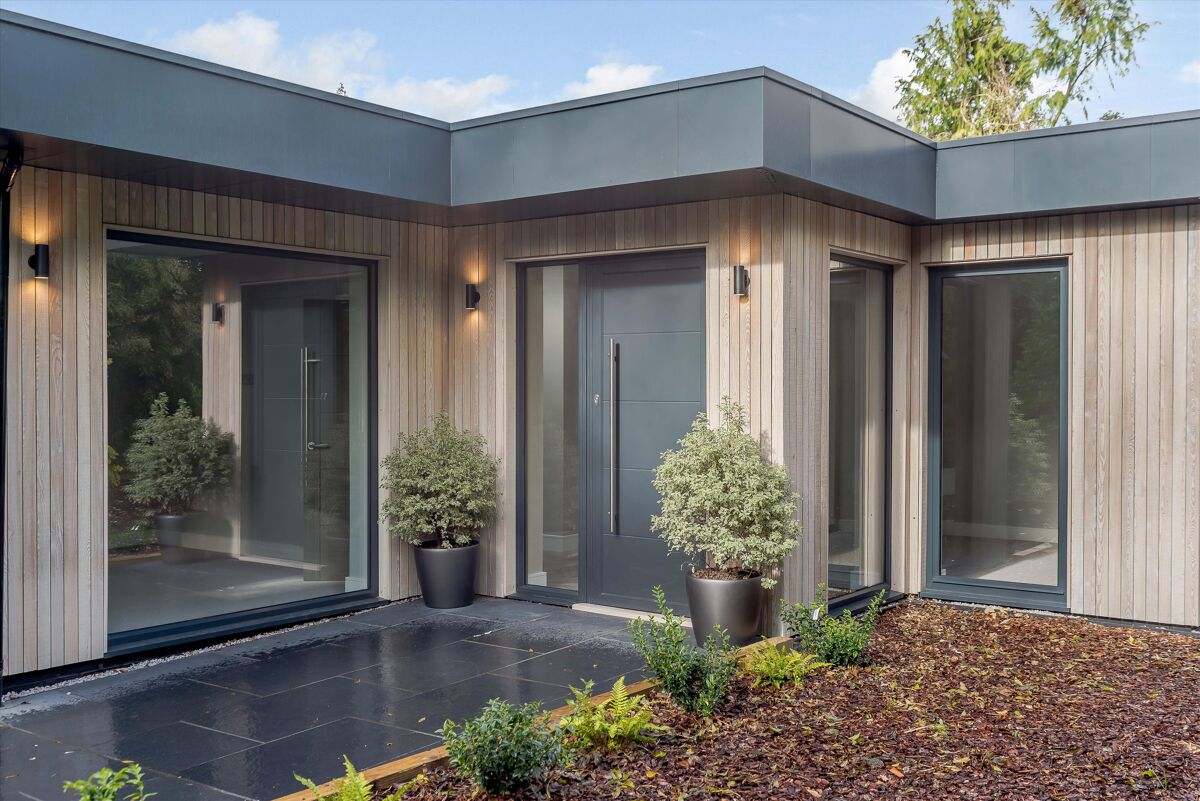 house for sale in Russells Water, HenleyonThames, RG9 HOT012098634 Knight Frank