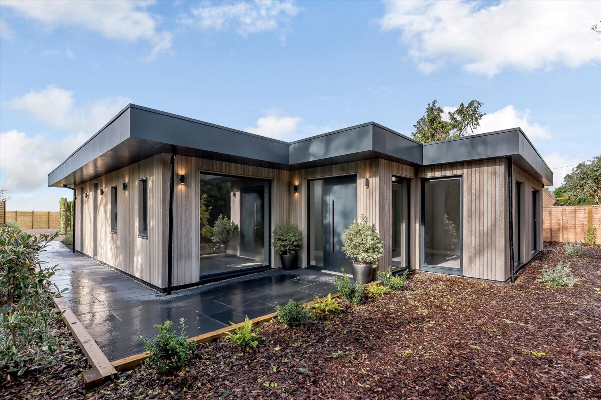 house for sale in Russells Water, HenleyonThames, RG9 HOT012098634 Knight Frank