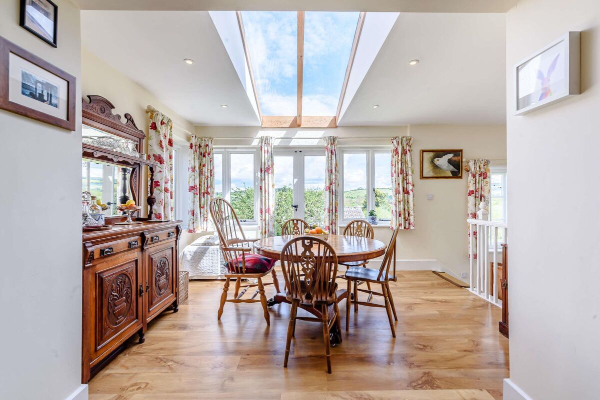 house for sale in Reading Road, Lower Basildon, Reading, Berkshire, RG8 HOT012111237 Knight