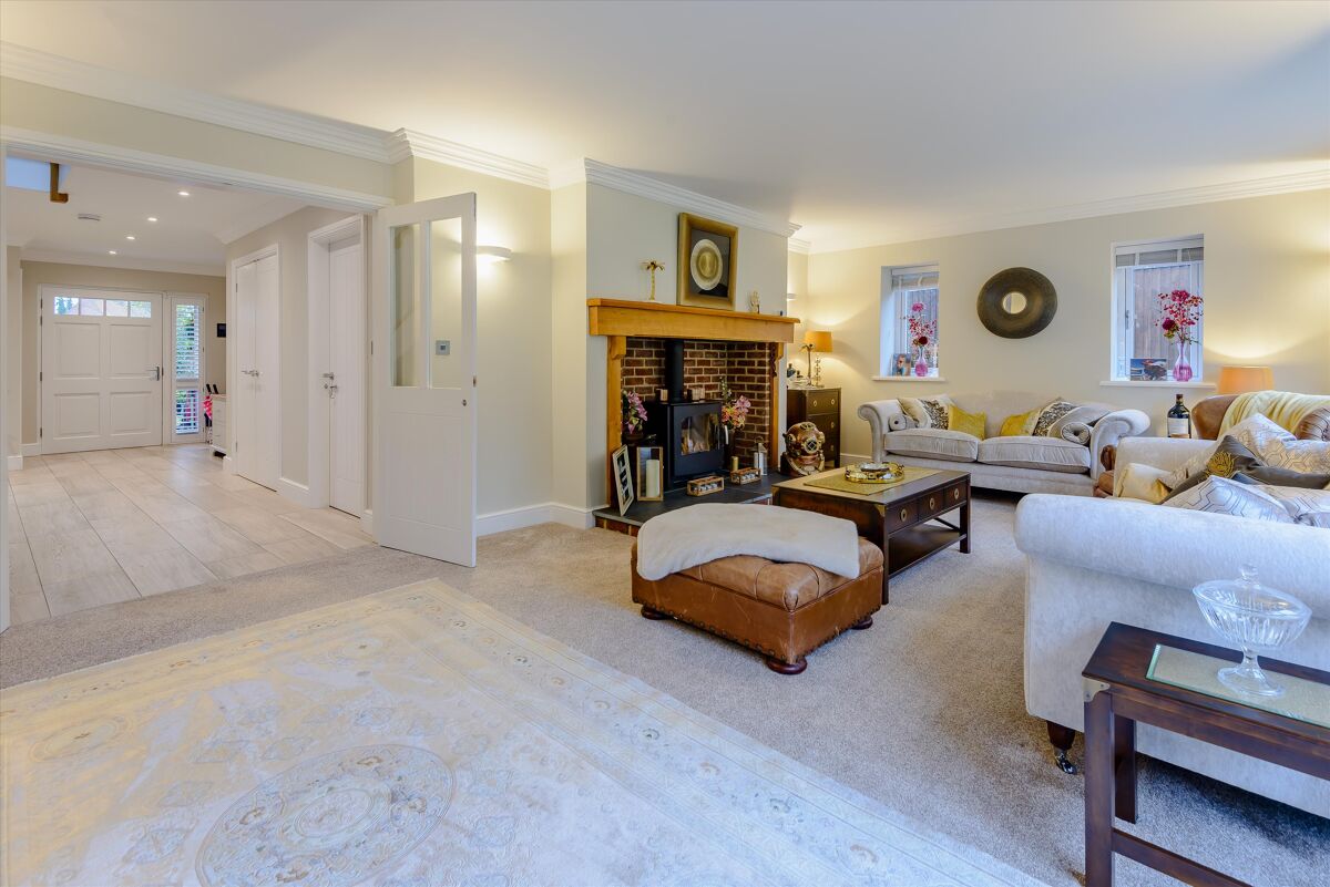 house for sale in Chiltern Road, Peppard Common, HenleyonThames