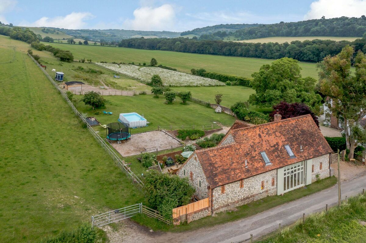 house for sale in Turville, Oxfordshire/Bucks border, HenleyonThames