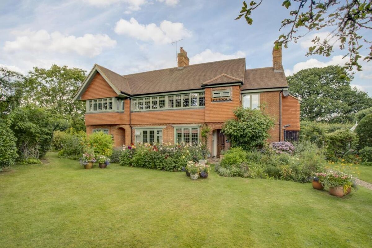 house for sale in Bovingdon Green, Marlow, Buckinghamshire, SL7 ...