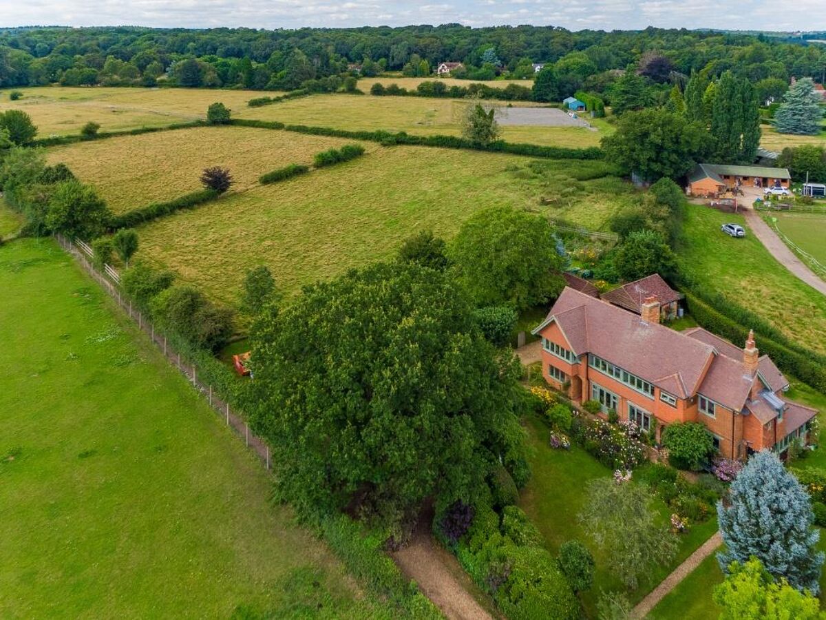 house for sale in Bovingdon Green, Marlow, Buckinghamshire, SL7