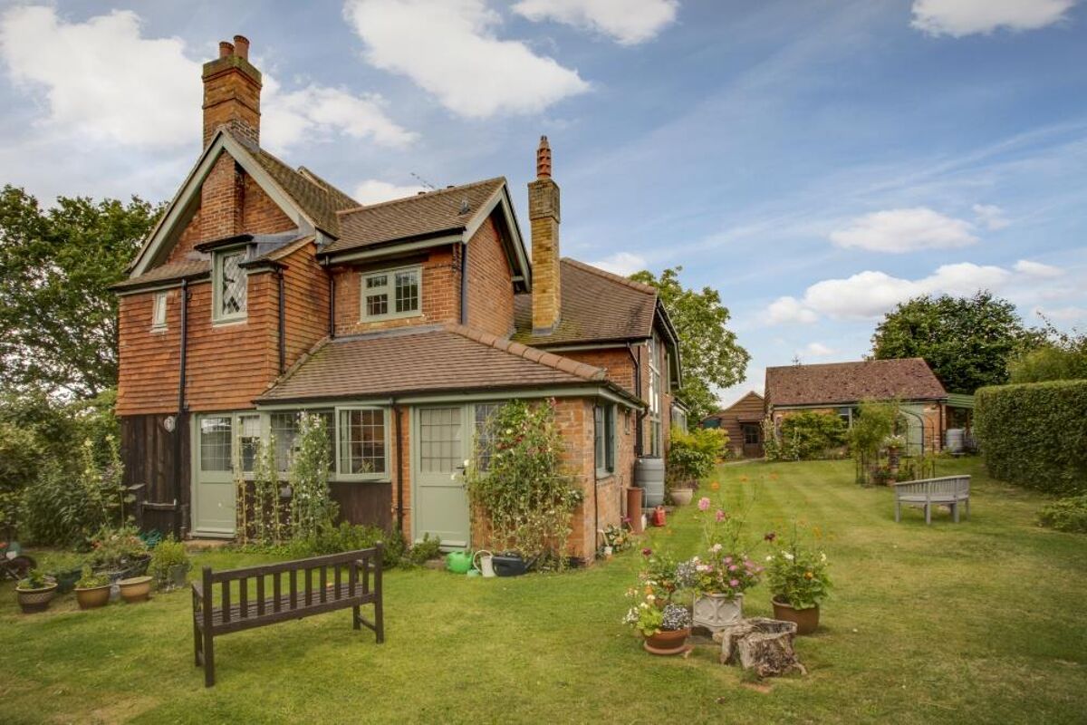 house for sale in Bovingdon Green, Marlow, Buckinghamshire, SL7