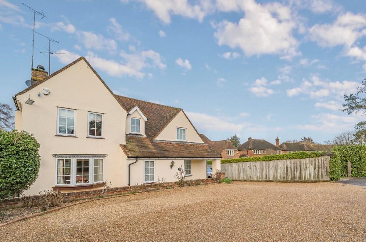 house for sale in Greys Road, HenleyonThames, RG9 HOT012226336 Knight Frank