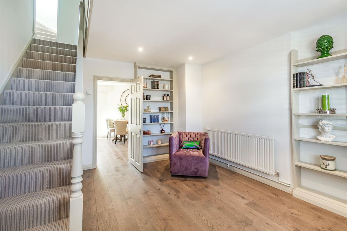 house for sale in Thameside, HenleyonThames, Oxfordshire, RG9