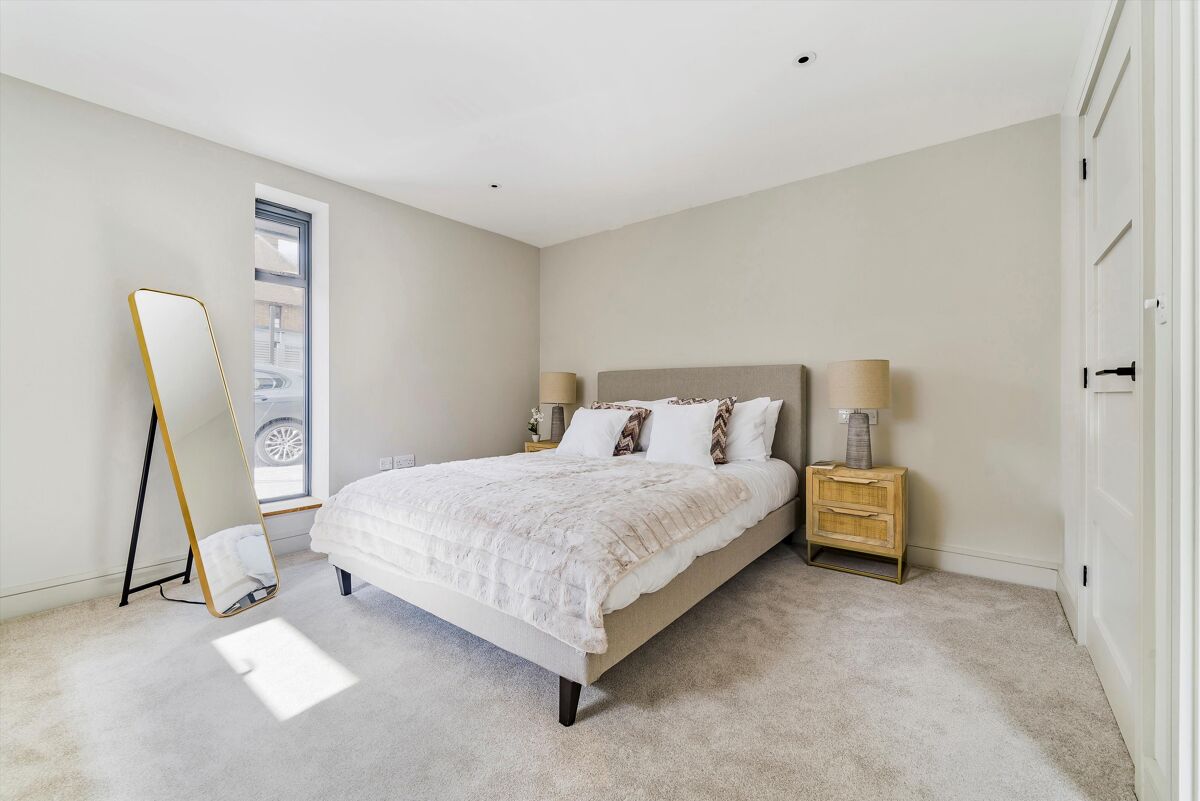 townhouse for sale in 35 Queen Street, HenleyonThames, Oxfordshire