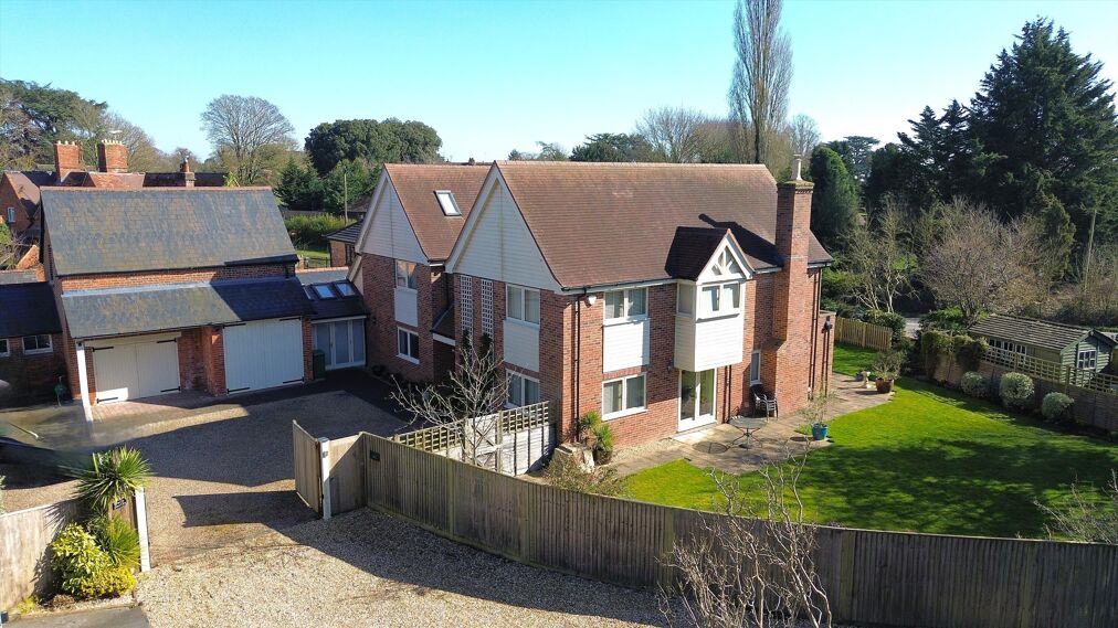 Image of Plough Lane, Shiplake Cross, Henley-on-Thames, Oxfordshire, RG9