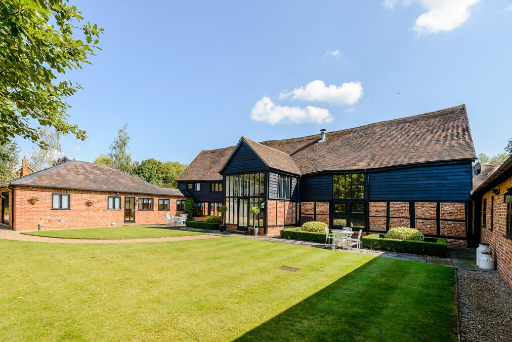 Image of Smewins Road, White Waltham, Maidenhead, Berkshire, SL6