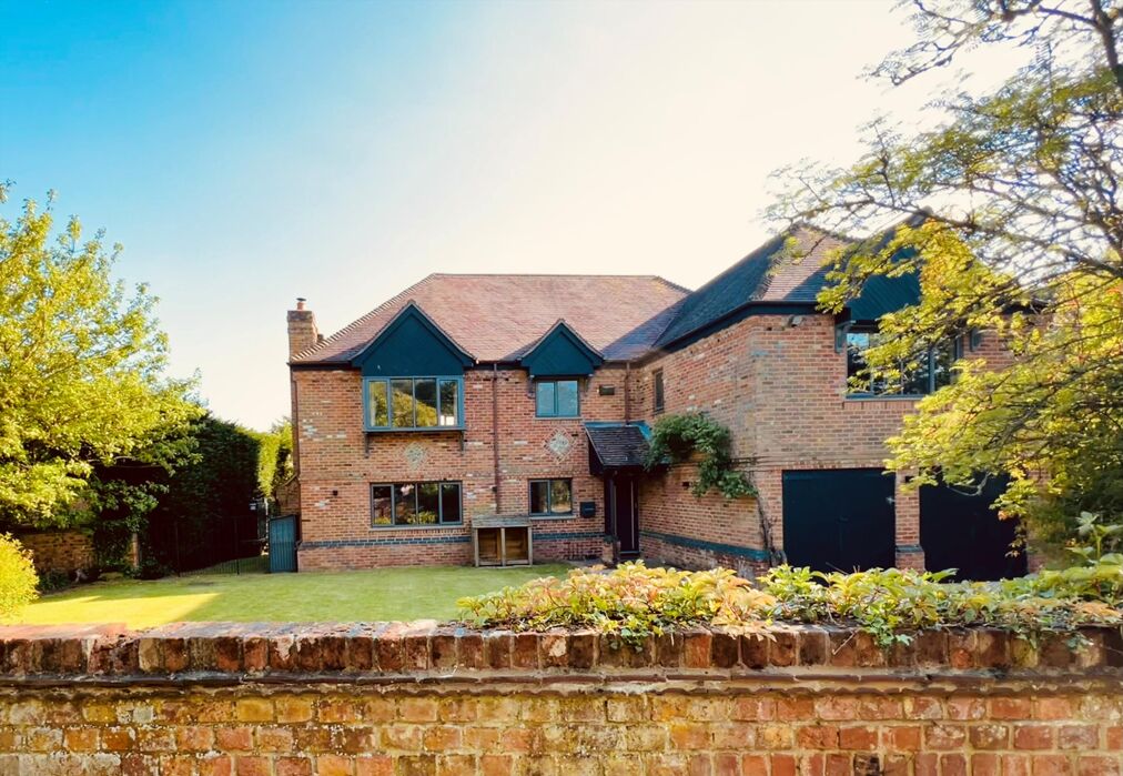 Image of The Green, Nettlebed, Henley-on-Thames, Oxfordshire, RG9