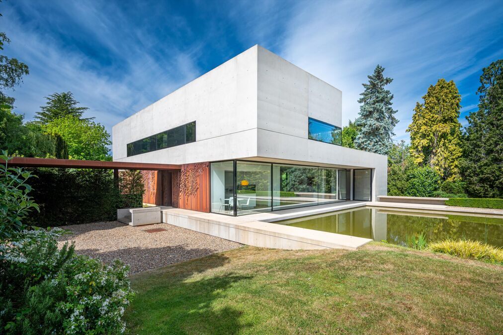 Image of Ferry Lane, Mill End, Henley-On-Thames, Oxfordshire, RG9