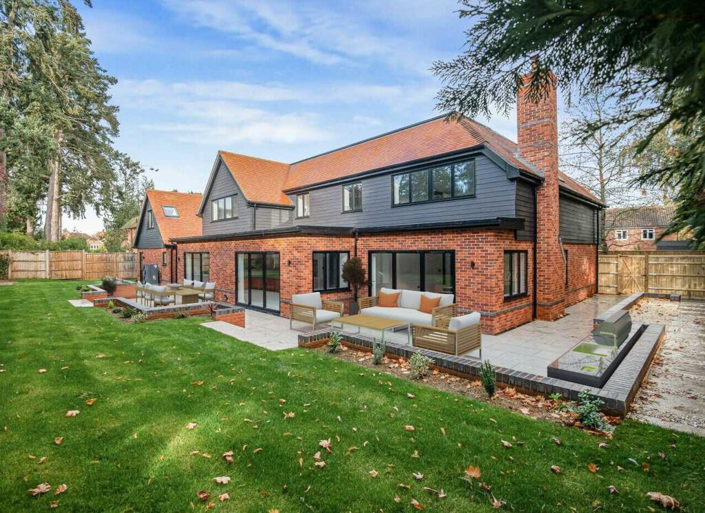 Image of Mill Road, Shiplake, RG9