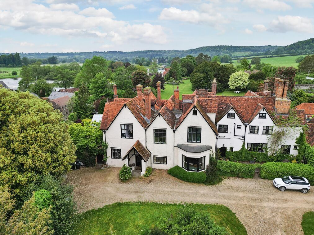 Image of Yewden Manor, Hambleden, Henley-on-Thames, Oxfordshire, RG9