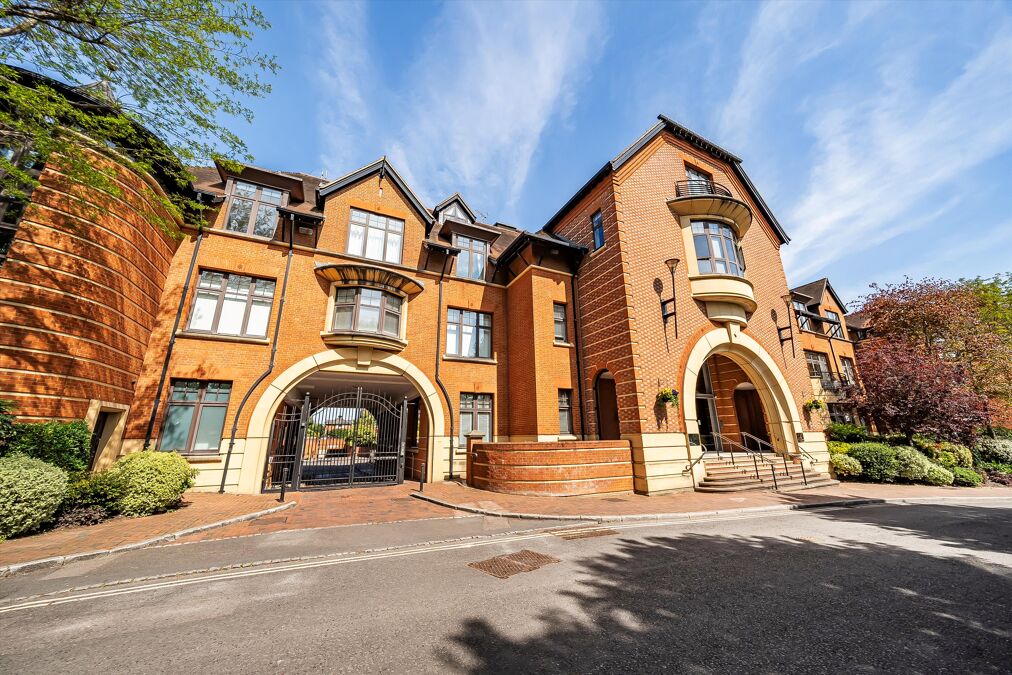 Image of Station Road, Henley-on-Thames, Oxfordshire, RG9