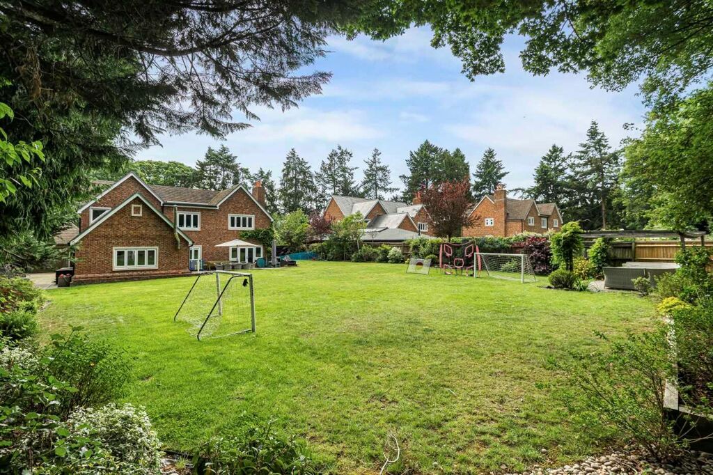 Image of Checkendon, Reading, Oxfordshire, RG8